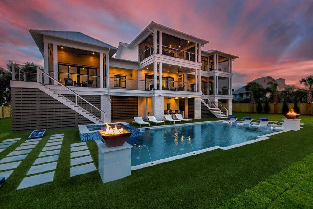 New Waterfront Home With Deep Water Dock ไอล์ออฟปาล์มส์ ภายนอก รูปภาพ