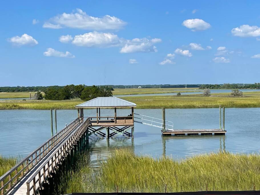 New Waterfront Home With Deep Water Dock ไอล์ออฟปาล์มส์ ภายนอก รูปภาพ