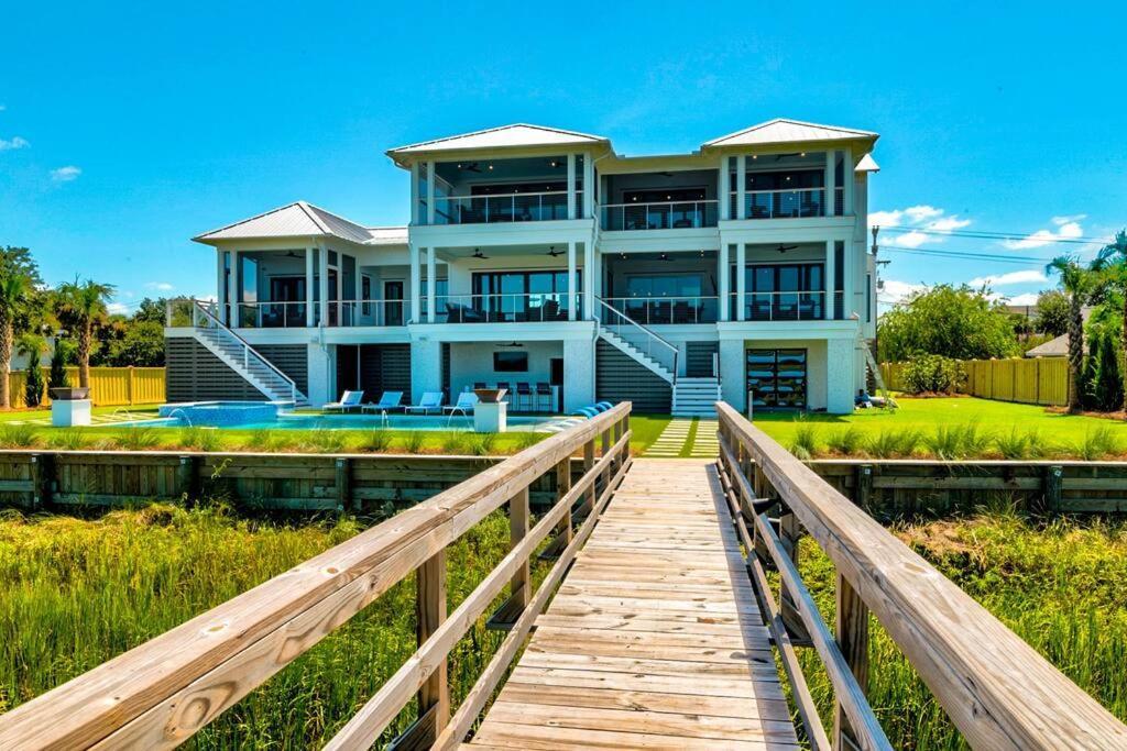 New Waterfront Home With Deep Water Dock ไอล์ออฟปาล์มส์ ภายนอก รูปภาพ