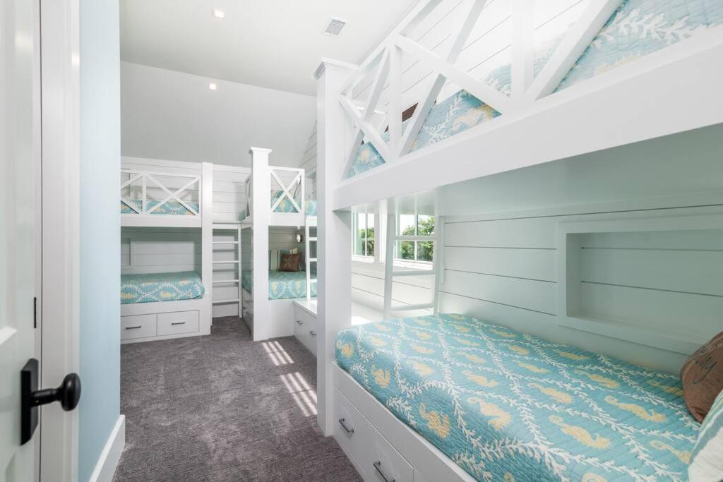 New Waterfront Home With Deep Water Dock ไอล์ออฟปาล์มส์ ภายนอก รูปภาพ