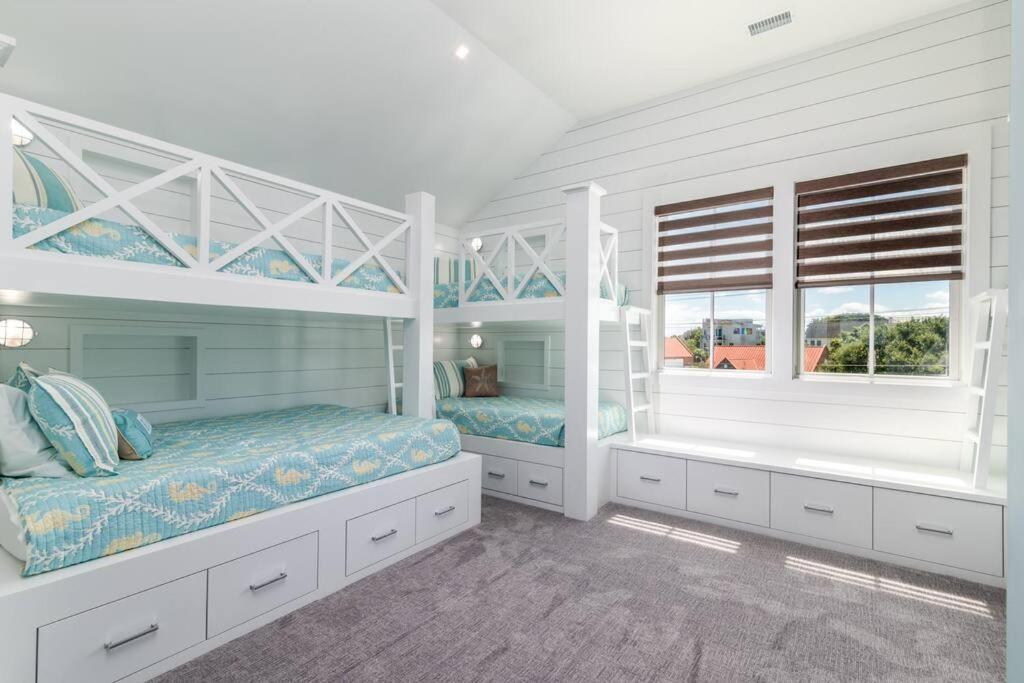 New Waterfront Home With Deep Water Dock ไอล์ออฟปาล์มส์ ภายนอก รูปภาพ