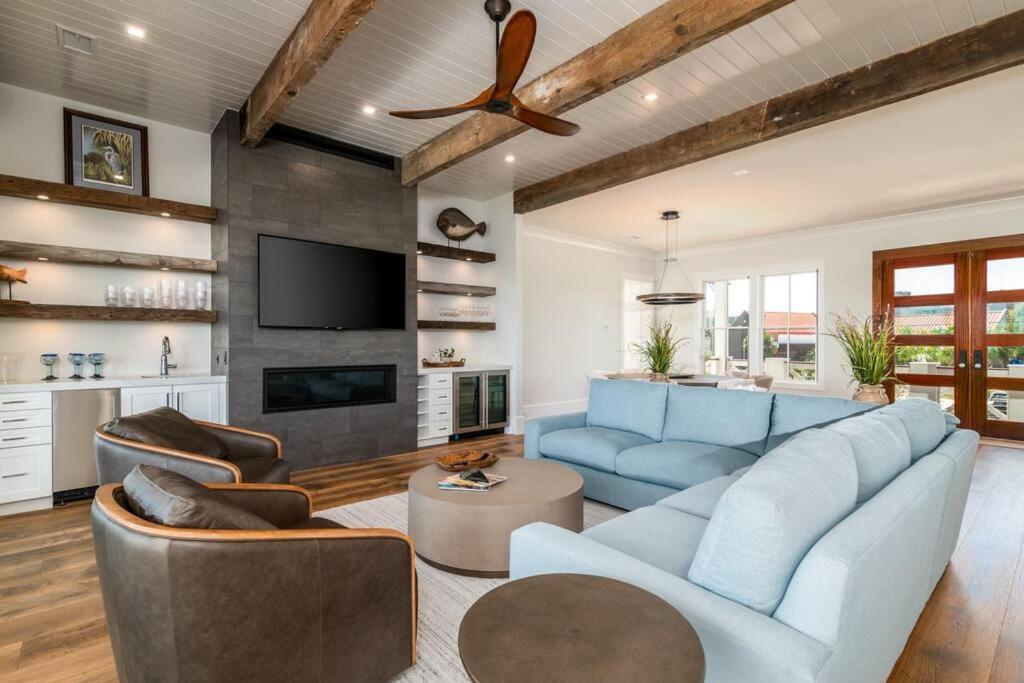 New Waterfront Home With Deep Water Dock ไอล์ออฟปาล์มส์ ภายนอก รูปภาพ