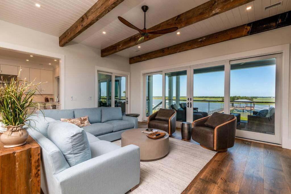 New Waterfront Home With Deep Water Dock ไอล์ออฟปาล์มส์ ภายนอก รูปภาพ