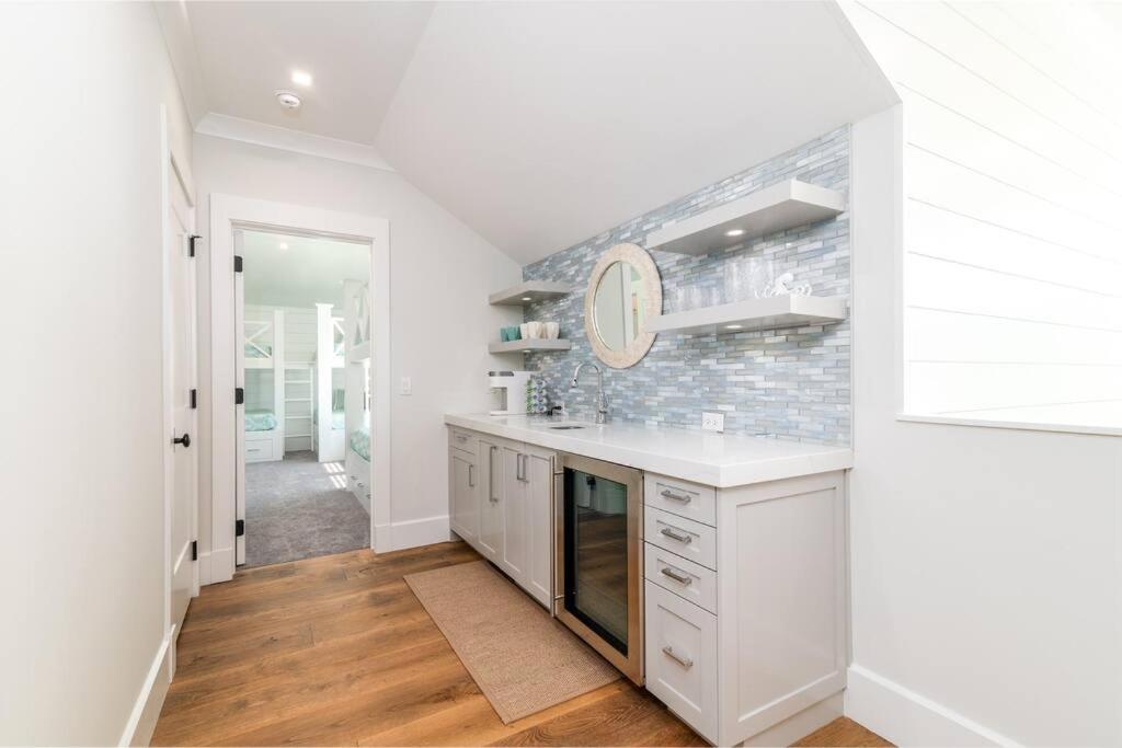 New Waterfront Home With Deep Water Dock ไอล์ออฟปาล์มส์ ภายนอก รูปภาพ